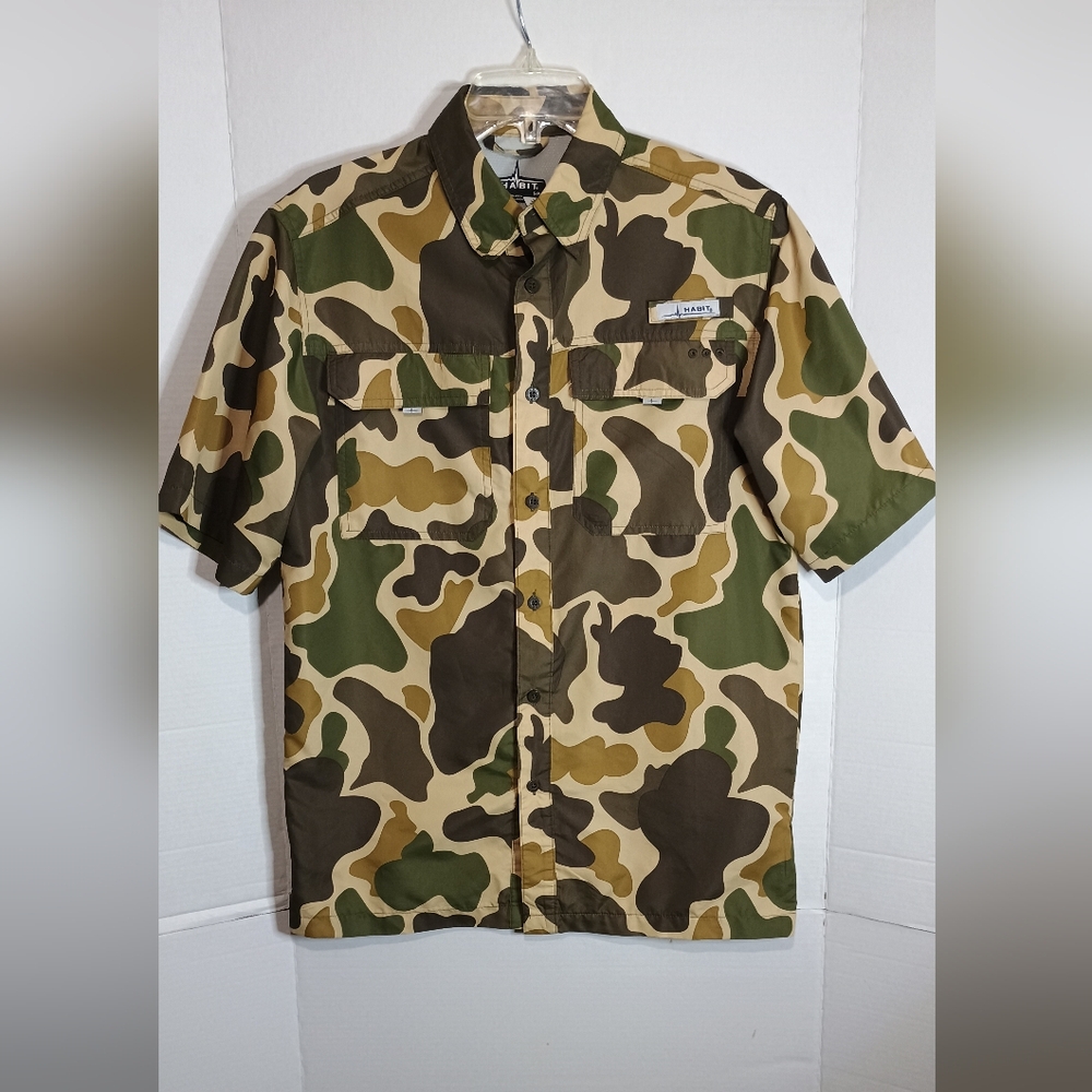 Habit Camo Short Sleeve Button-Up Shirt Size Small